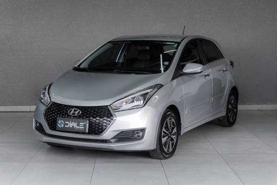 HYUNDAI HB20 1.6 PREMIUM 16V FLEX 4P AUTOMÁTICO HYUNDAI HB20 1.6 PREMIUM 16V FLEX 4P AUTOMÁTICO